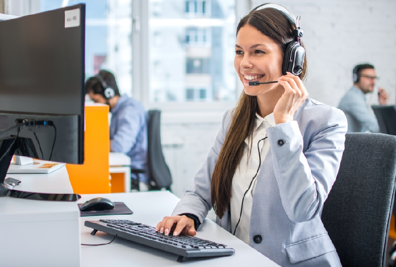 Uplifting Customer Support Standards with Live Reps Call Center